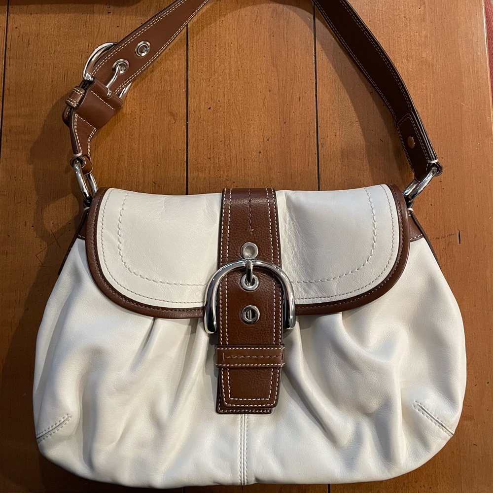 Authentic Coach Purse. Excellent condition.